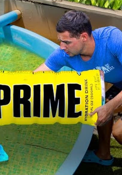 S04:E20 - Prime Bottle Versus Lego Trap poster
