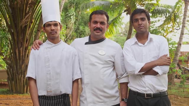 S02:E05 - The Backwaters of Kerala