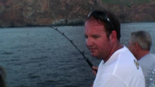 S01:E11 - Fishing Giants on the Kite: Cabo San Lucas, Part 1