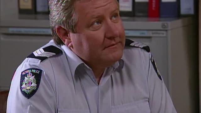 S01:E15 - Family Lies