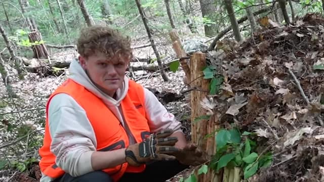 S07:E07 - I Built a Survival Shelter