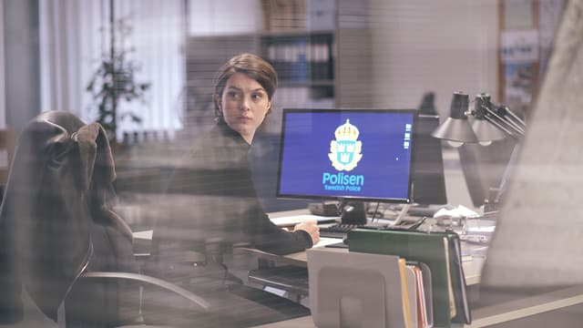 S01:E03 - Conflict of Interest
