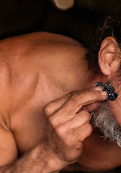S01:E16 - Shave With a Stone poster
