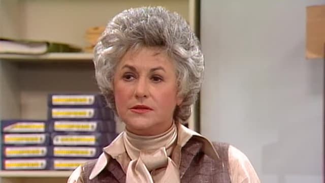 S05:E505 - Maude and Chester