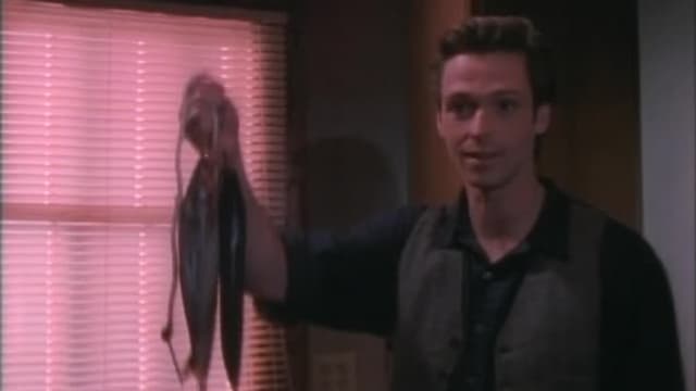 S01:E16 - Cabin Fever