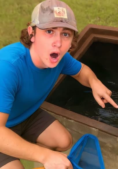 S02:E07 - I Found a Sewer Full of Rare Fish! poster