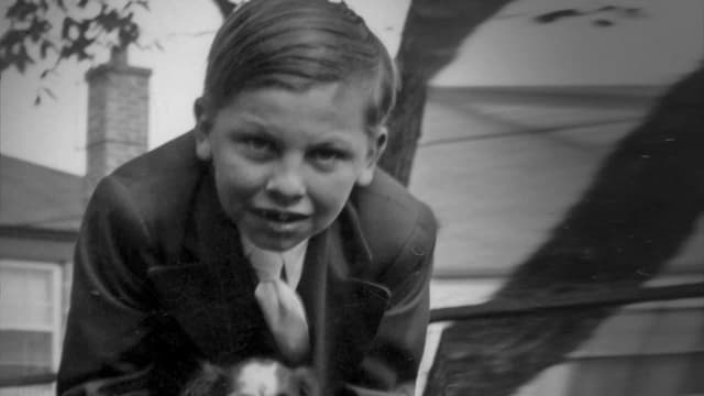 S03:E03 - House of Horrors