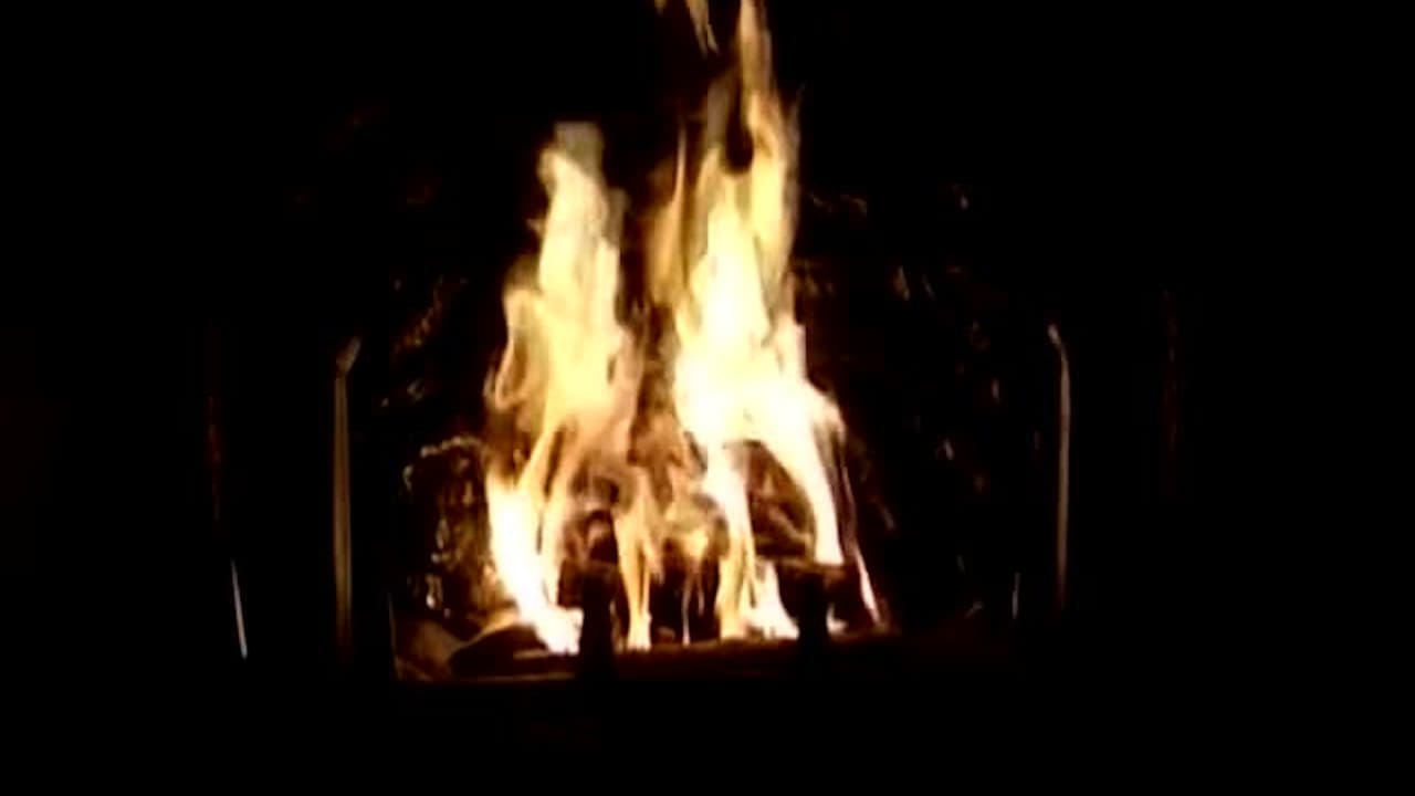 Watch Christmas Moods by the Fireplace: Holiday Yule Log