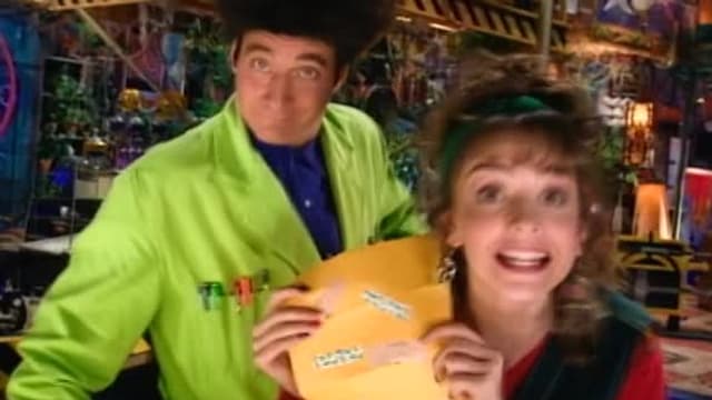 S02:E214 - Pain, Beakmania & Comets