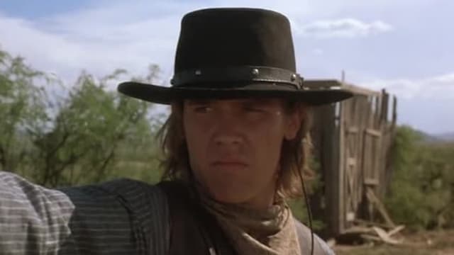 S01:E02 - Gunfighter