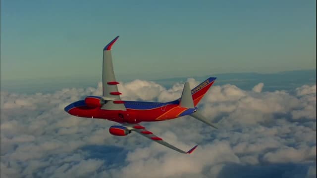 S05:E07 - 100 Years of Commercial Flight