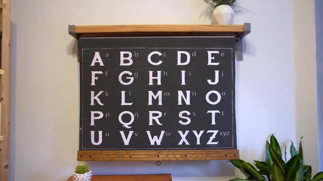 S02:E02 - TV Cover & Bedside Table