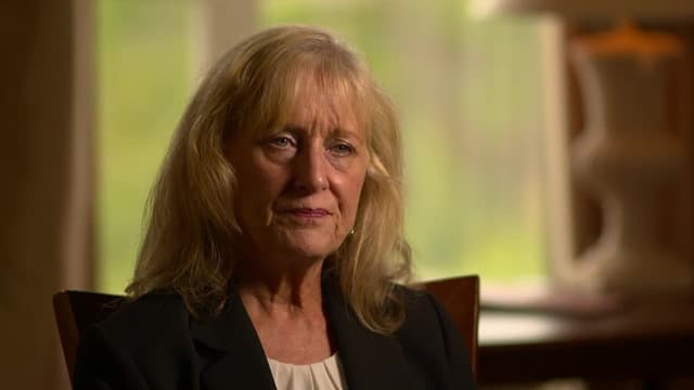 S02:E14 - Very Bad Investments