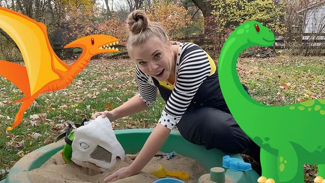 S01:E07 - Kylee Makes Dinosaur Art!