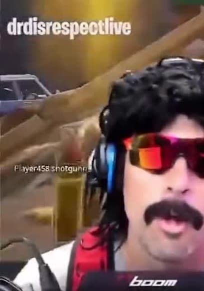 S01:E04 - Worst Glitches in "Fortnite" / "Fortnite" Hackers That Got What They Deserved poster