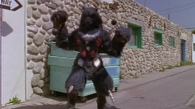 S01:E04 - The Ghost Is Toast