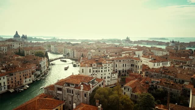 S01:E14 - Venice
