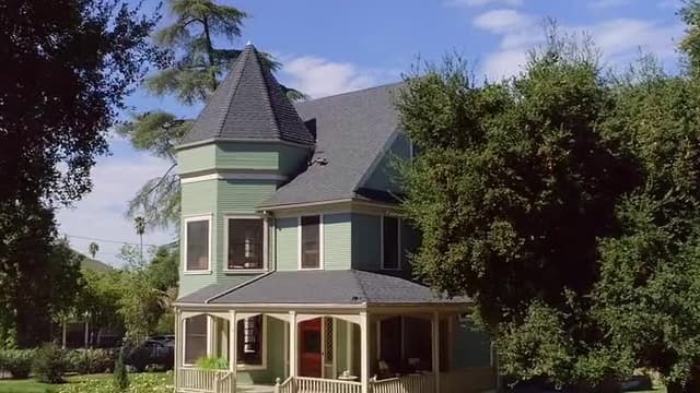 S06:E01 - 1896 Queen Anne Victorian