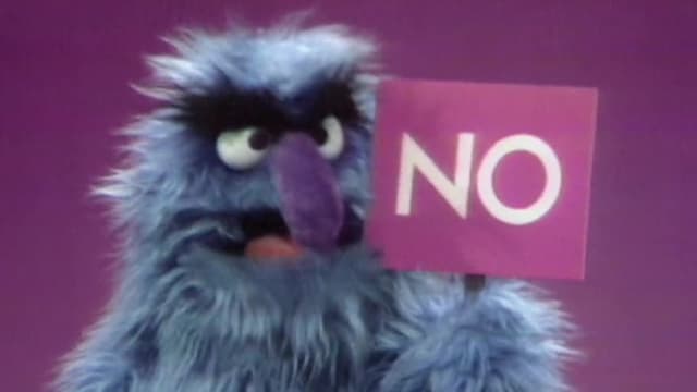 S06:E60 - Cookie Monster Is in Charge of Hooper’s Store