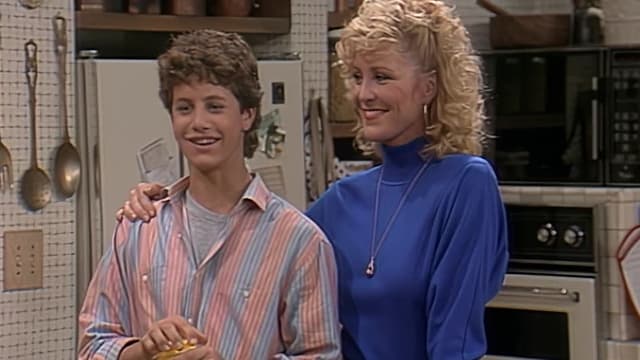 S02:E02 - Fast Times at Dewey High