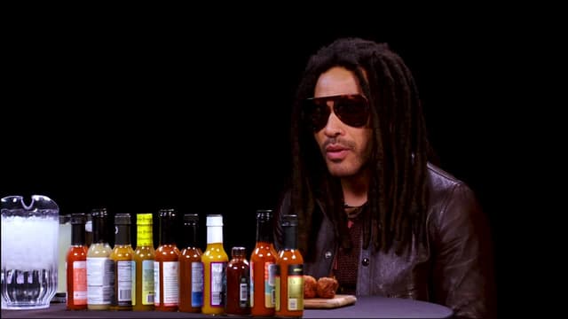 S20:E03 - Lenny Kravitz Stays Cool While Eating Spicy Wings