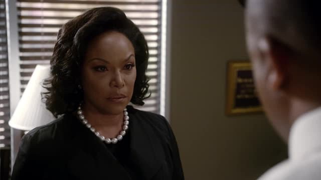 S01:E09 - The Broken Road