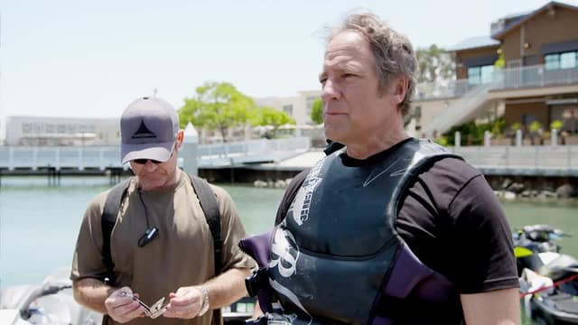 S03:E08 - Flyboarding / Iowa Inventors