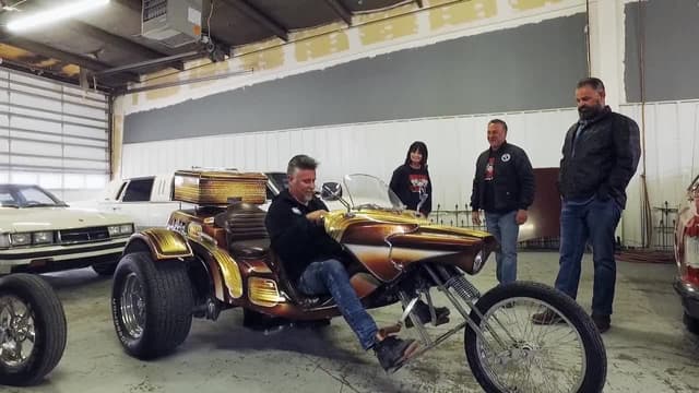 S16:E08 - Hot for Firebirds