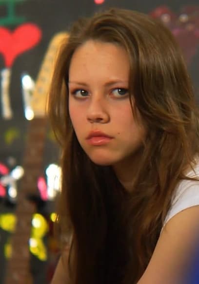 S01:E01 - Skye's Cyber Bullying Mystery poster