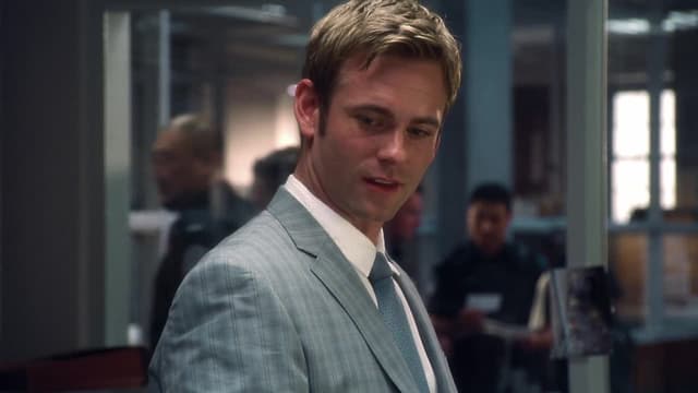 S01:E04 - Signals Crossed