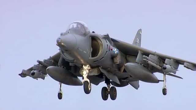 S01:E04 - Fighter Planes