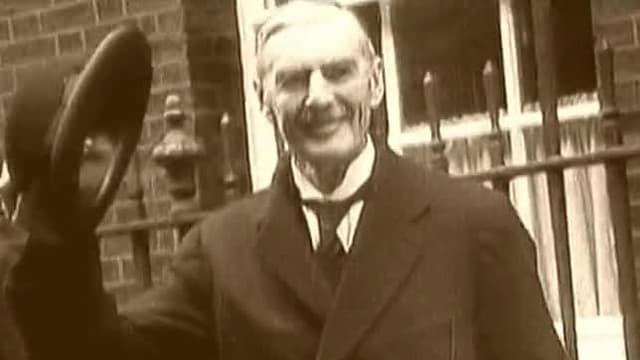 S01:E03 - The Führer's Revenge