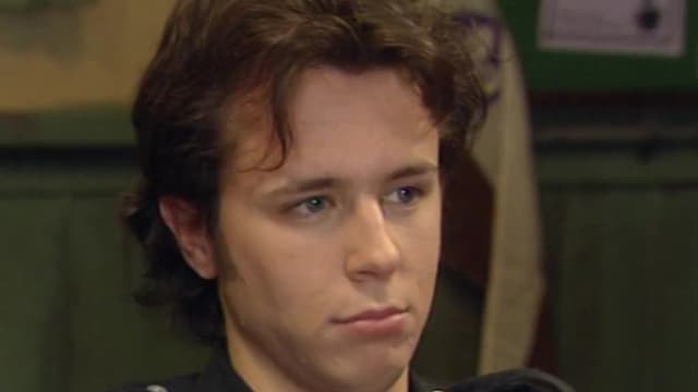 S02:E02 - Dadmocracy