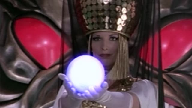 S02:E09 - Fashion Victims