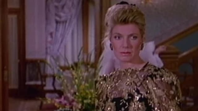 S08:E13 - Dinner at Eight