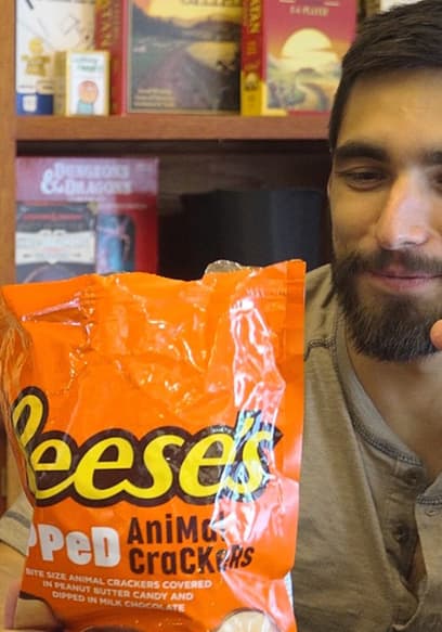 S04:E07 - Ranking Every Reese's poster