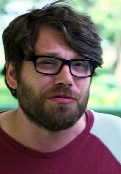 S01:E03 - Peninsula Resort poster