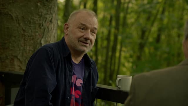 S06:E03 - River Avon, Wiltshire (Roach)