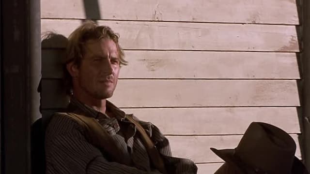 S01:E07 - Ten-Cent Hero