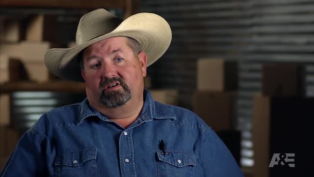 S03:E07 - A Ricky Runs Through It