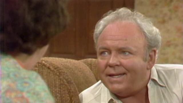 S01:E04 - Edith Gets Hired