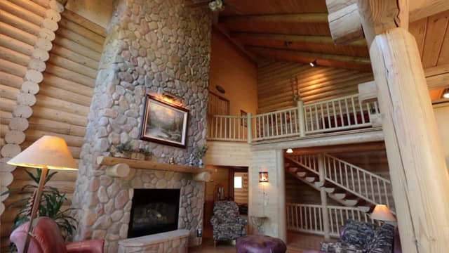 S02:E01 - A Cabin With a Colorado View