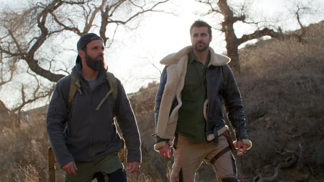 S02:E09 - Stinging Sharks