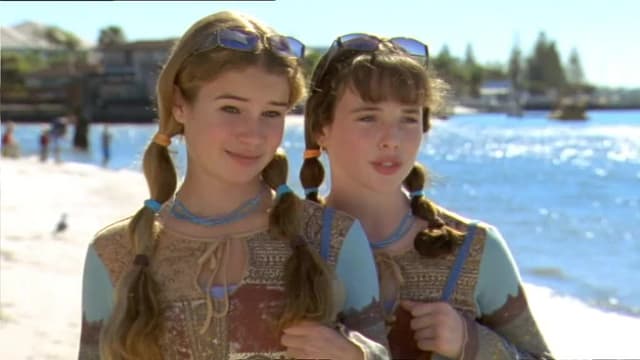 S01:E19 - Agony Aunt