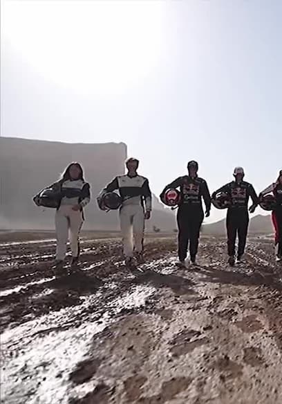 Póster de S2025:E01 - Desert X Prix I