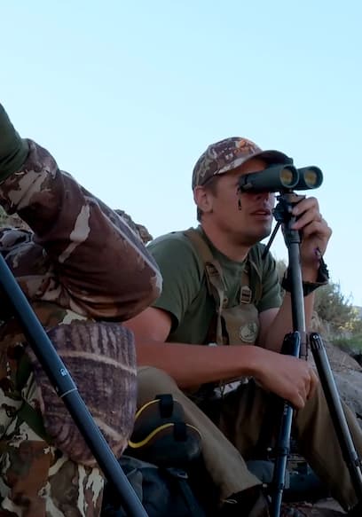 Watch MeatEater S07:E01 - Nevada Mule Deer With Joe Rogan - Free TV ...