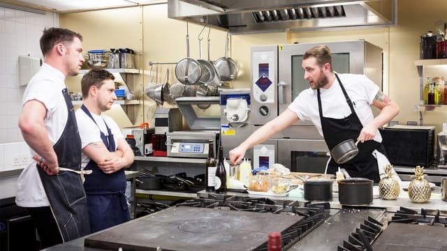 S12:E17 - North East Fish