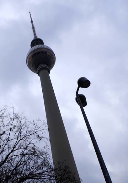 Póster de S01:E04 - Berlin