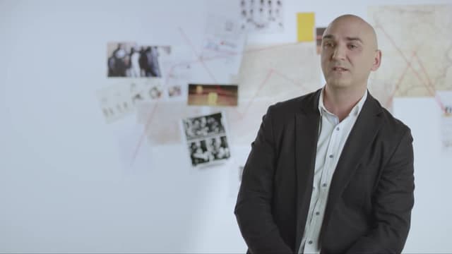 S01:E04 - Cuerpo tatuado