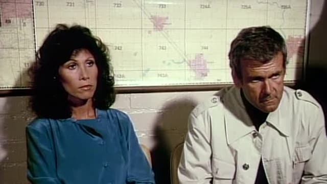 S02:E01 - Hitchhike (Pt. 1)